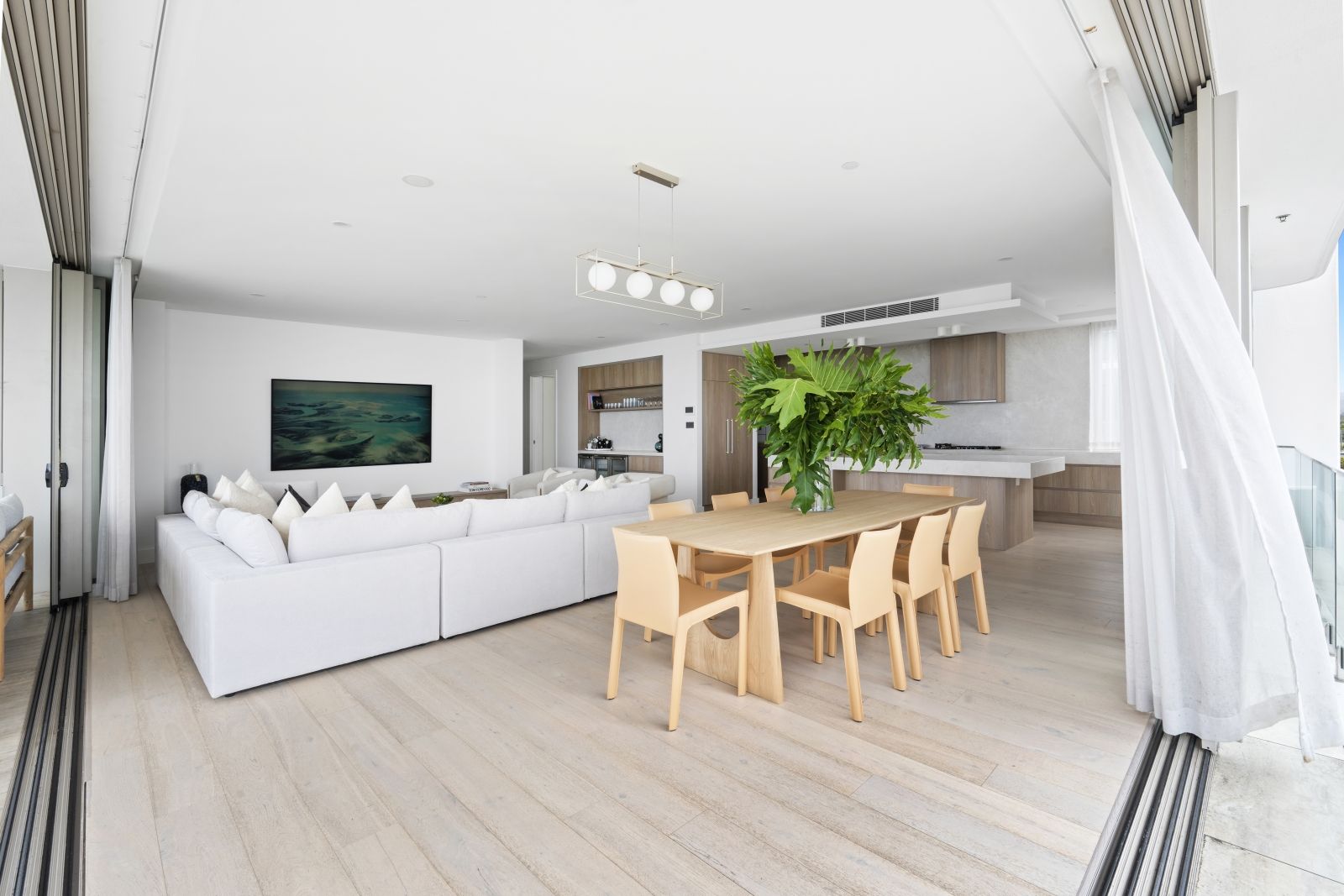 the esplanade palm beach interior design service - living space