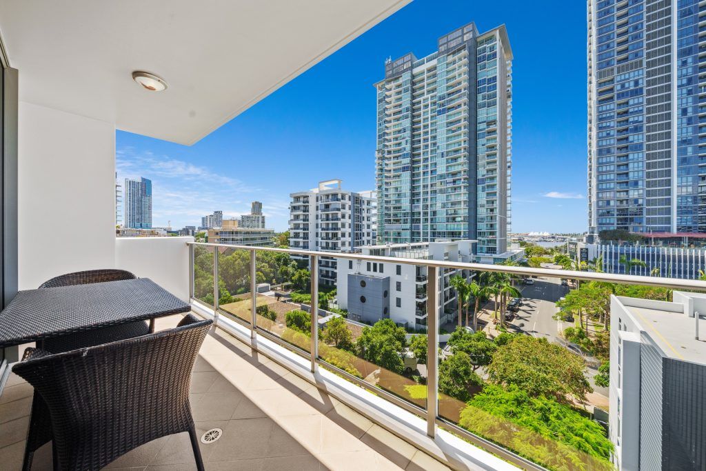 807/6 Aqua St Southport