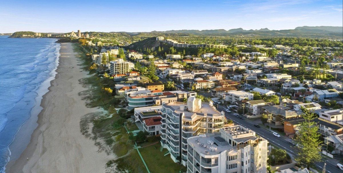 albatross avenue mermaid beach